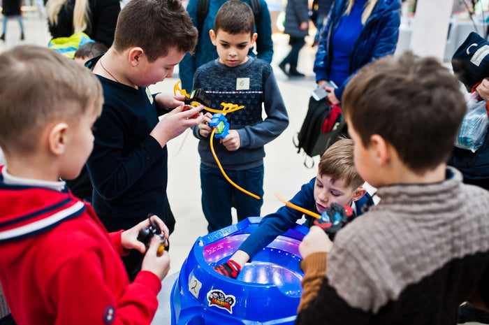 Underholdning for de mindste: 4 gode alternativer til Beyblades